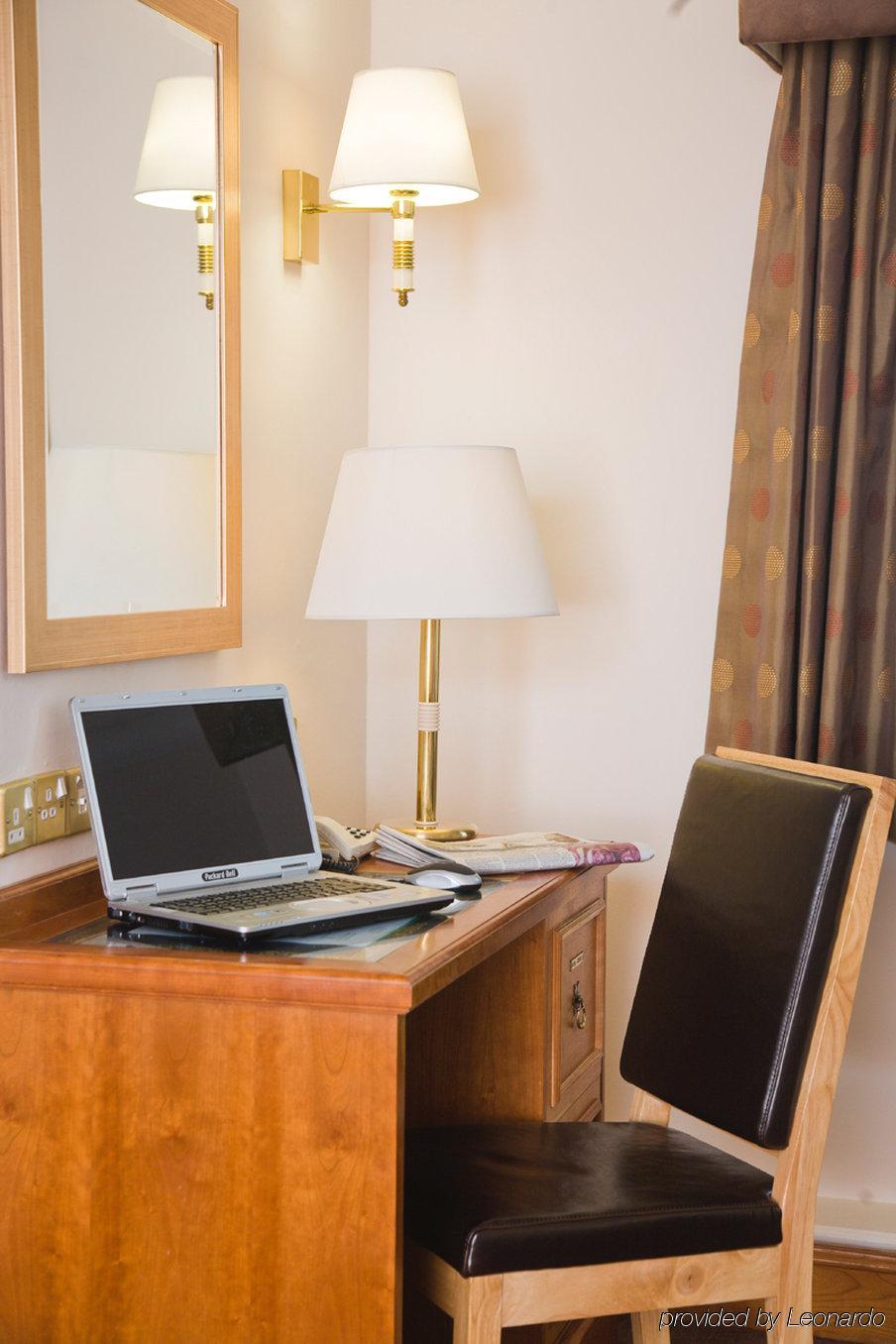 Thistle Edinburgh, The King James Room photo