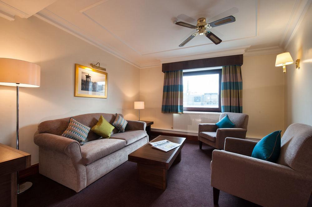 Thistle Edinburgh, The King James Exterior photo